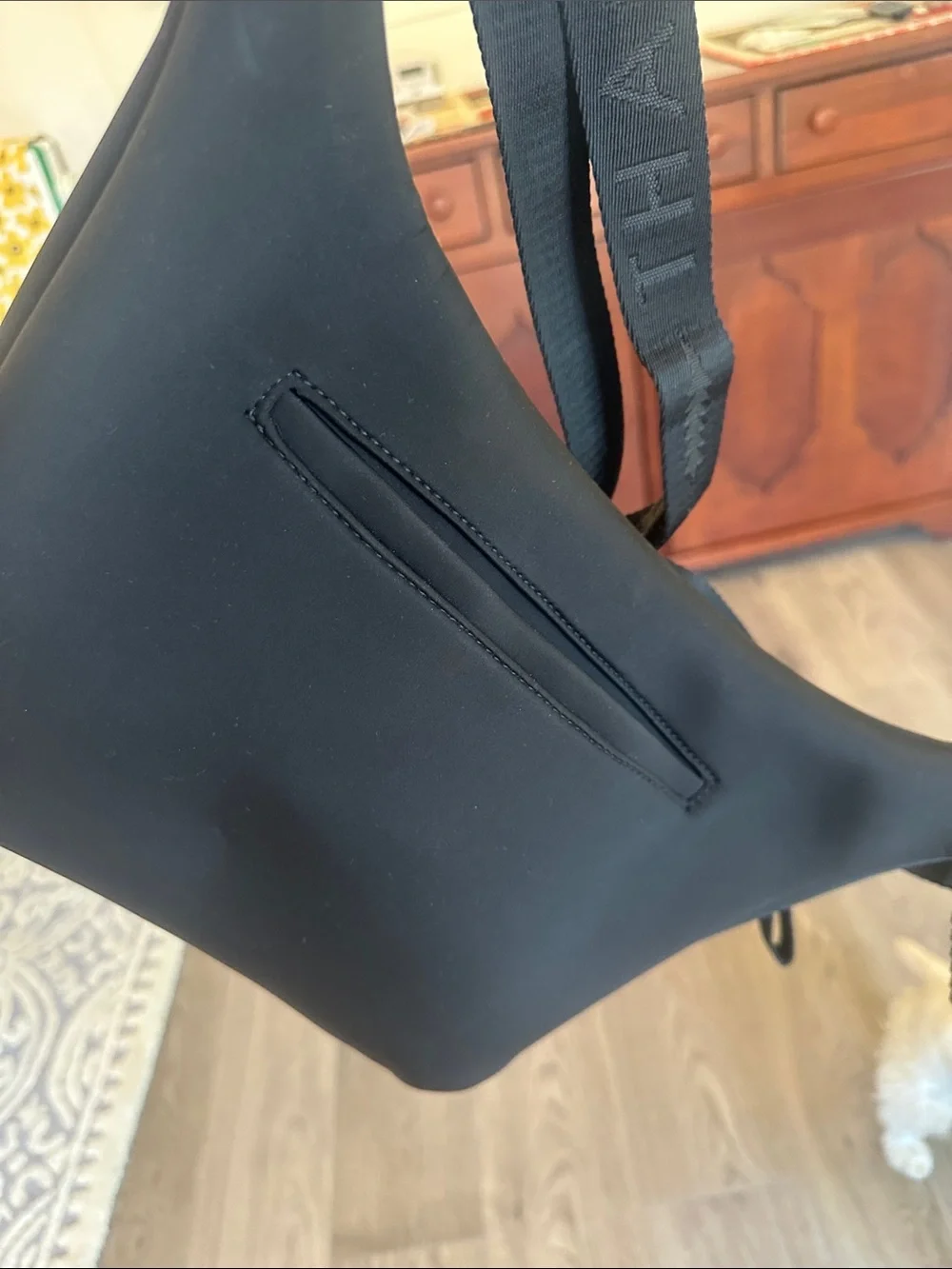 Thacker sleek black
